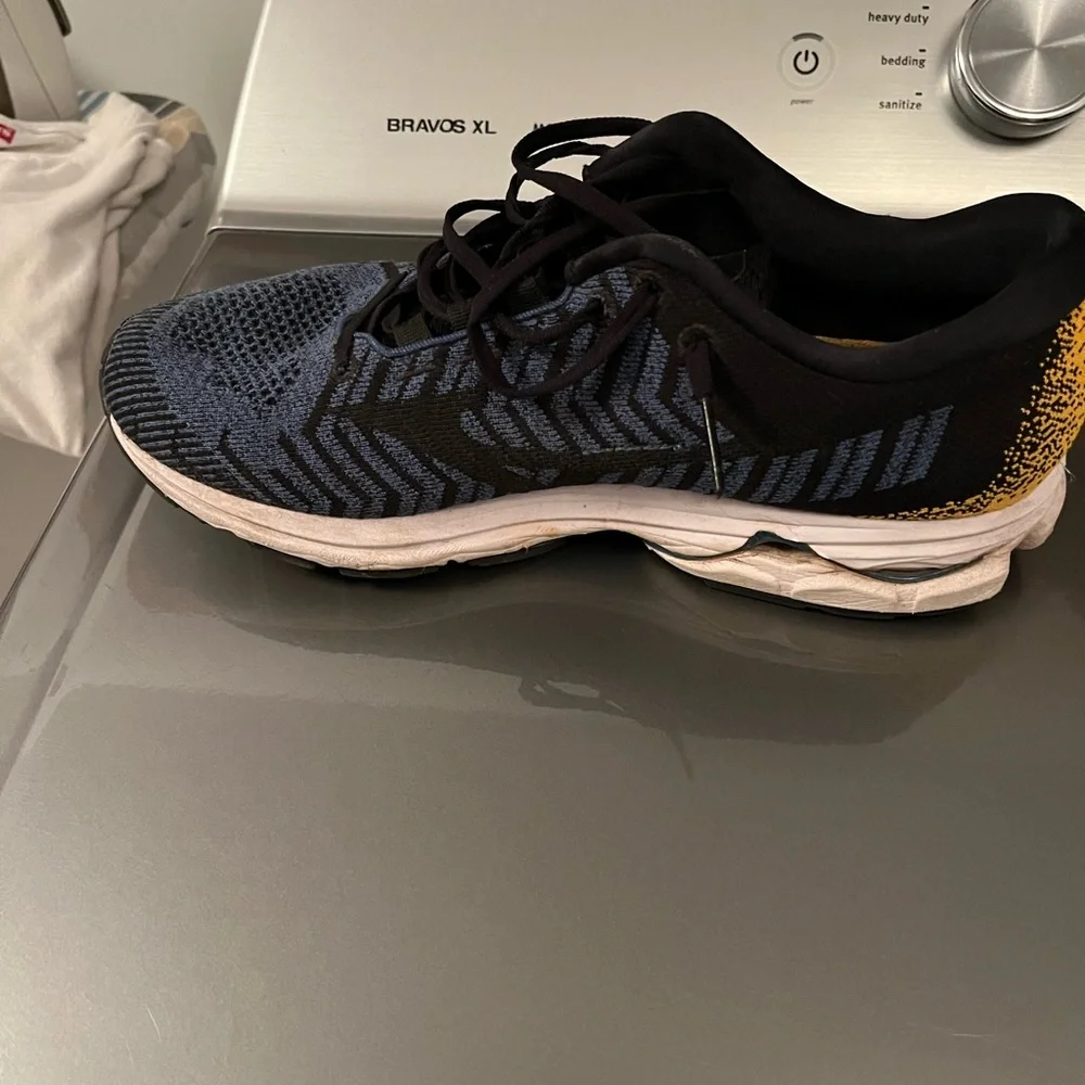 Mizuno comfortable men